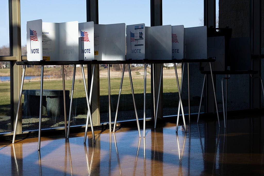 Democrats Eye a Senate Midterm Comeback – But It’s a Steep Climb