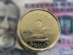 GettyImages-1077347442 Canada currency