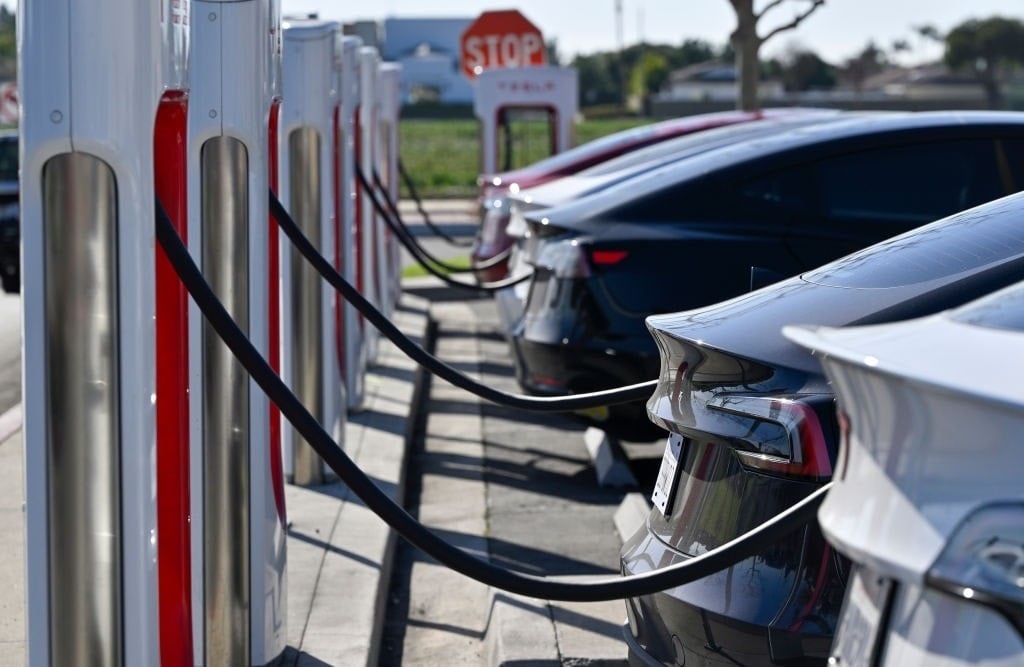 Dissatisfied EV Owners Spell Doom for Electric Car Manufacturing