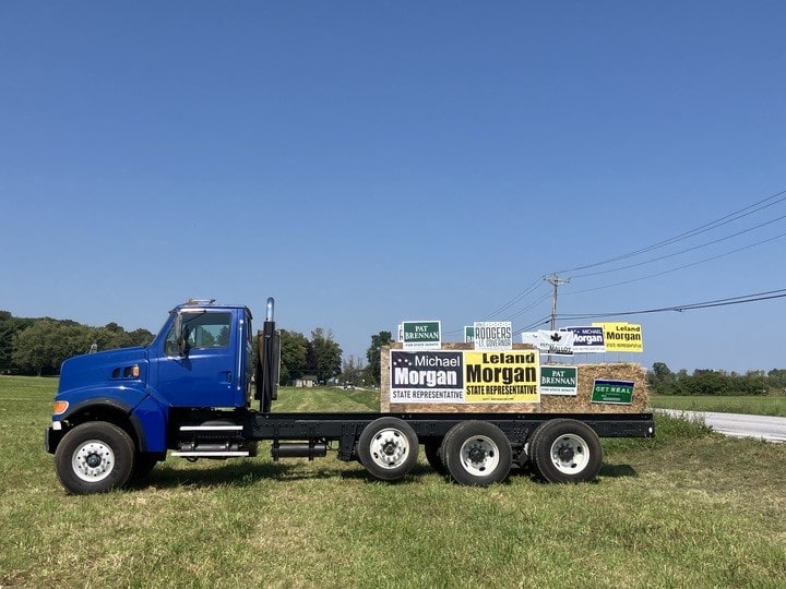 Vermont Town Requires Building Permit for Yard Signs